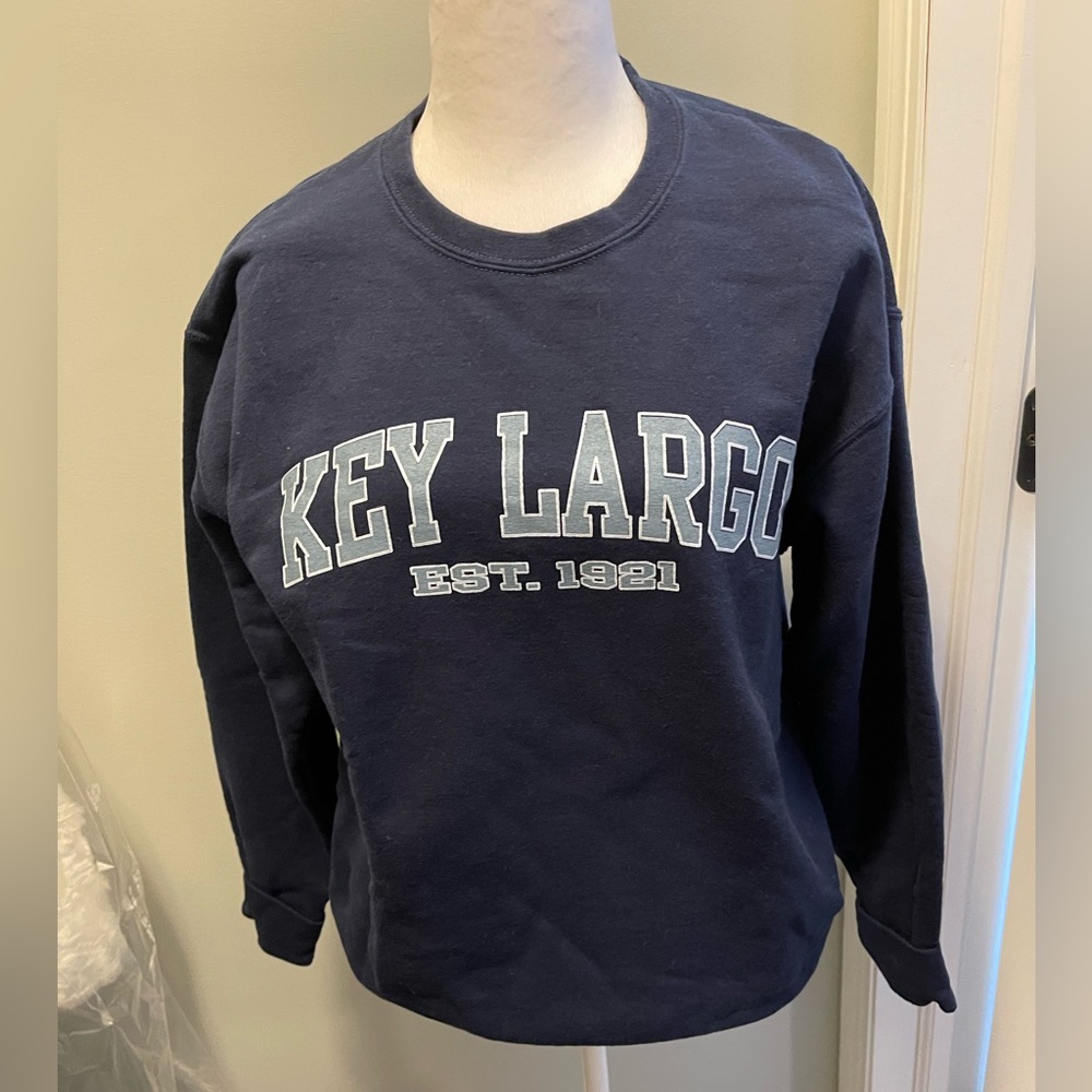 Woman’s crewneck